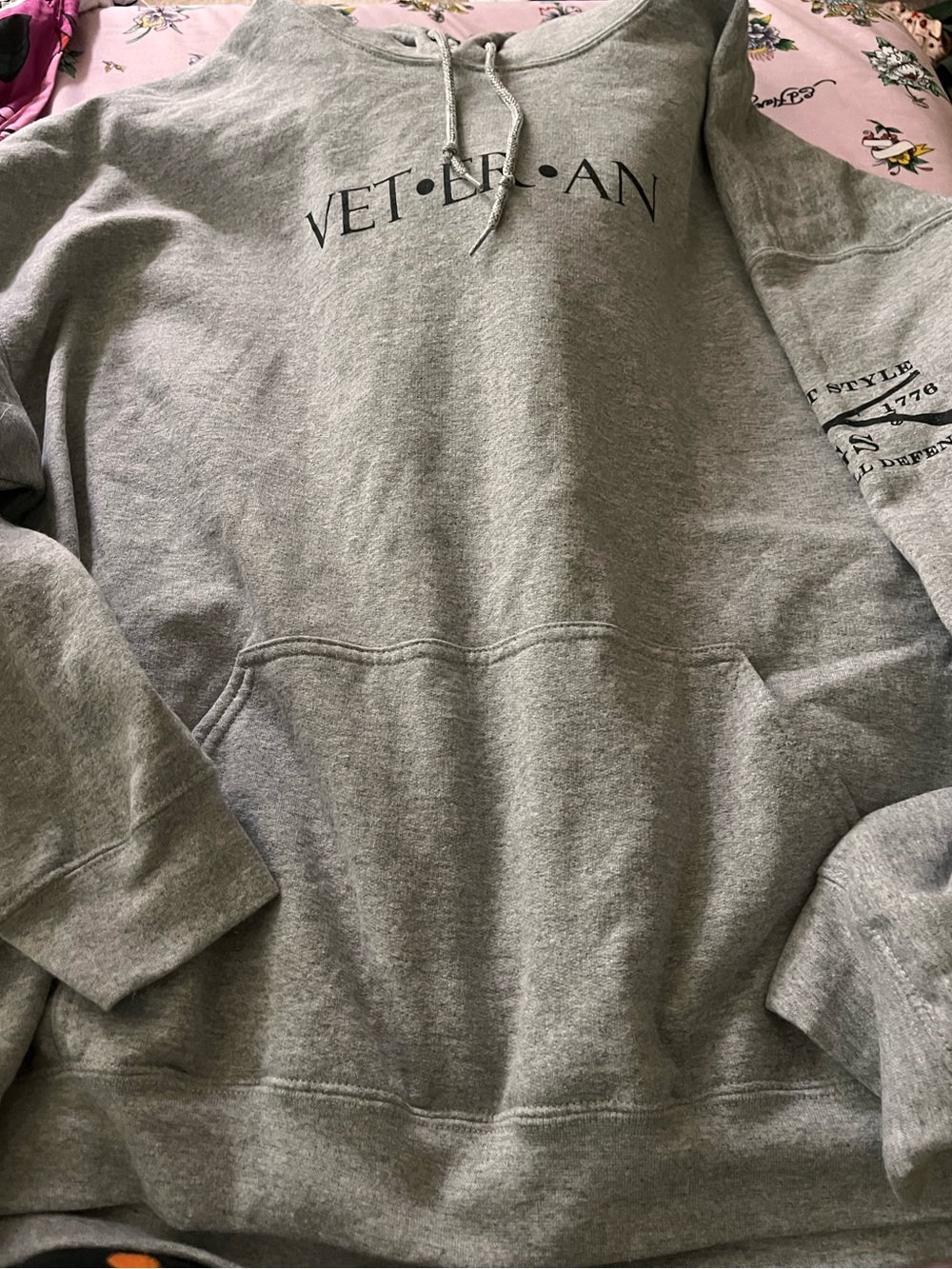 Grunt Style Gray Vet•Er•An Pullover Hoodie